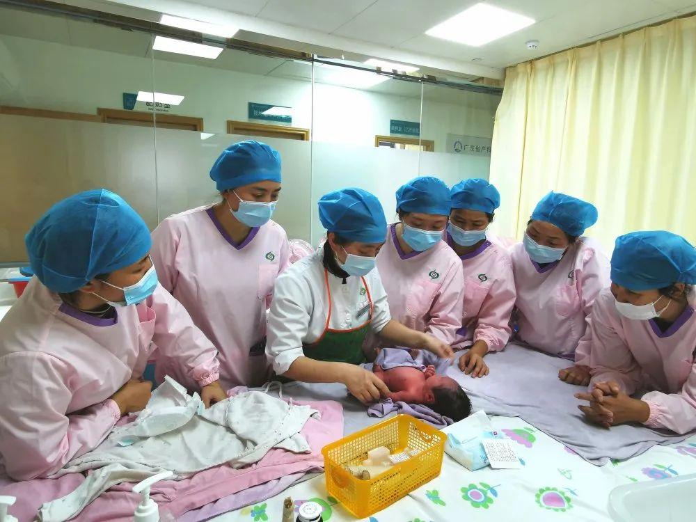 西昌市妇婴监护型护送